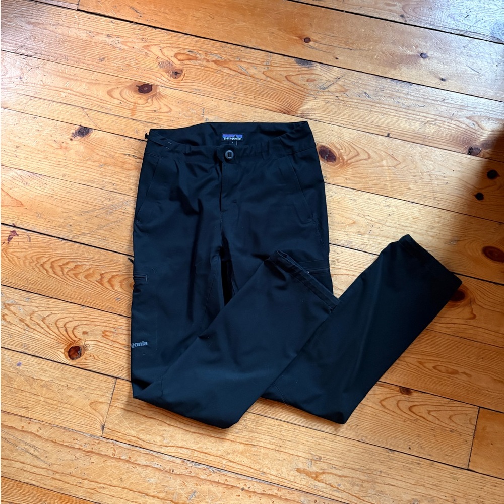 Patagonia Women’s Simul Alpine Pants – Black, Size 4, Good Used Condition